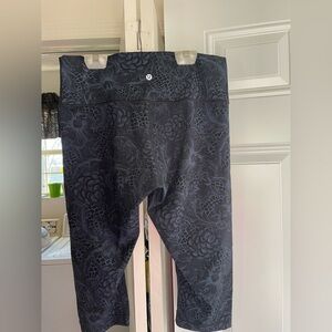 lululemon athletica Black Floral-Patterned Crop Leggings